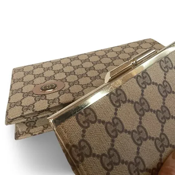 Fashion Logo Clutch & Coin Purse Set - Picture 11 of 11